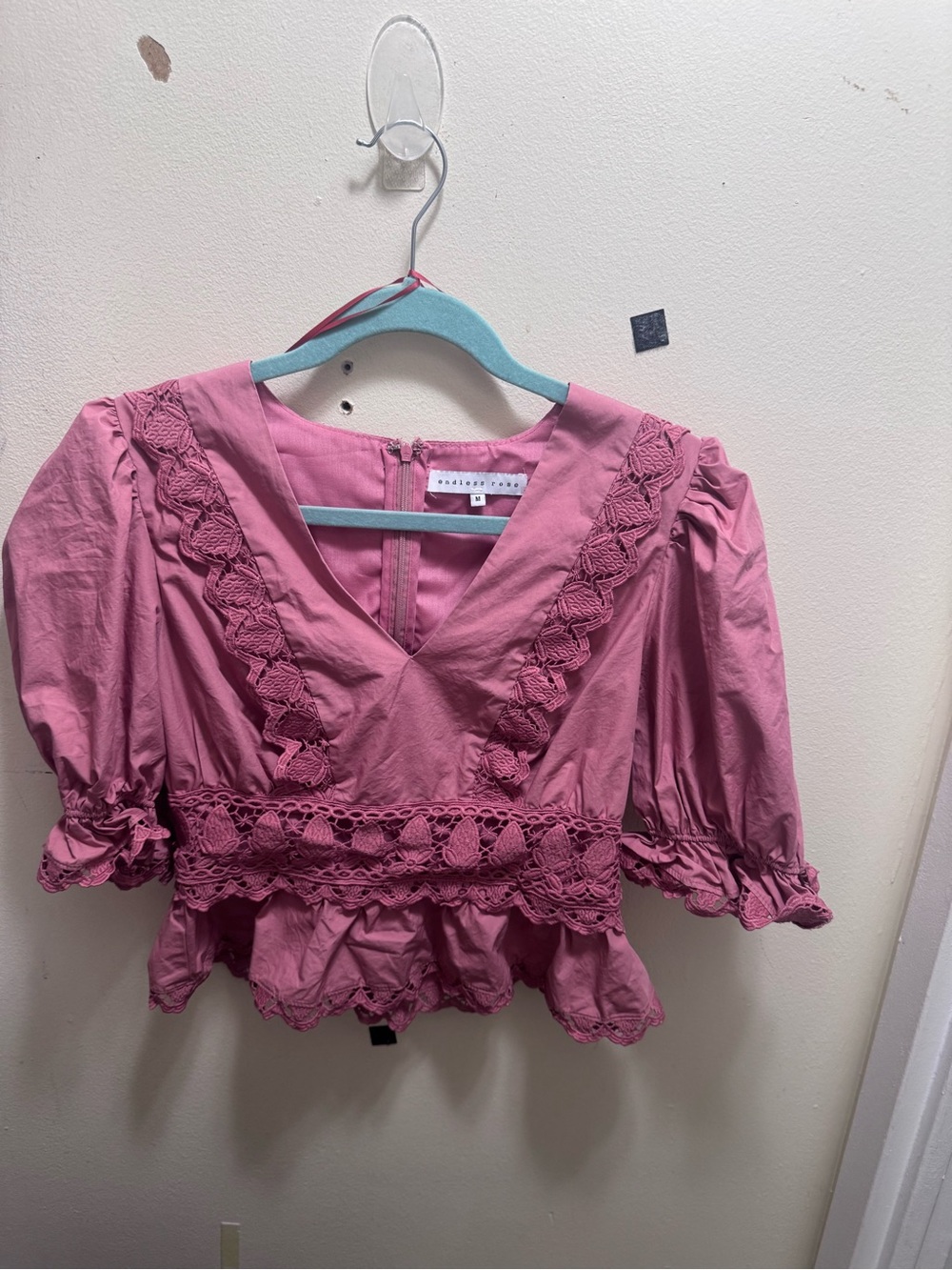 Endless Rose Dusty Rose Lace-Trim V-Neck Peplum Blouse size medium